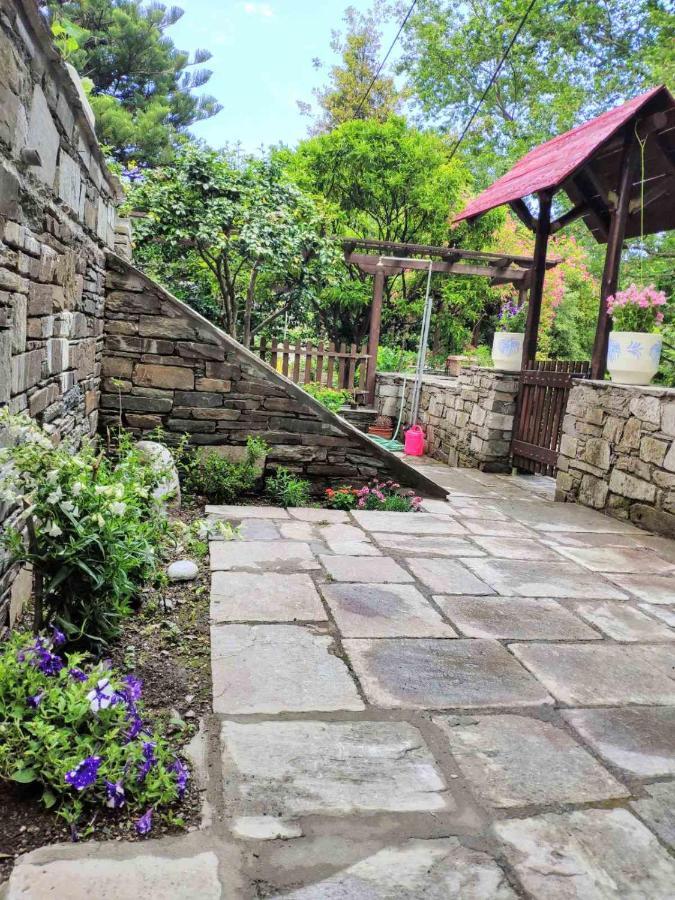 Flower House Chorefton Exterior photo