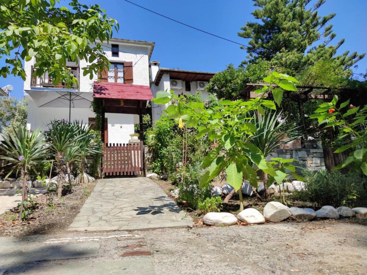 Flower House Chorefton Exterior photo
